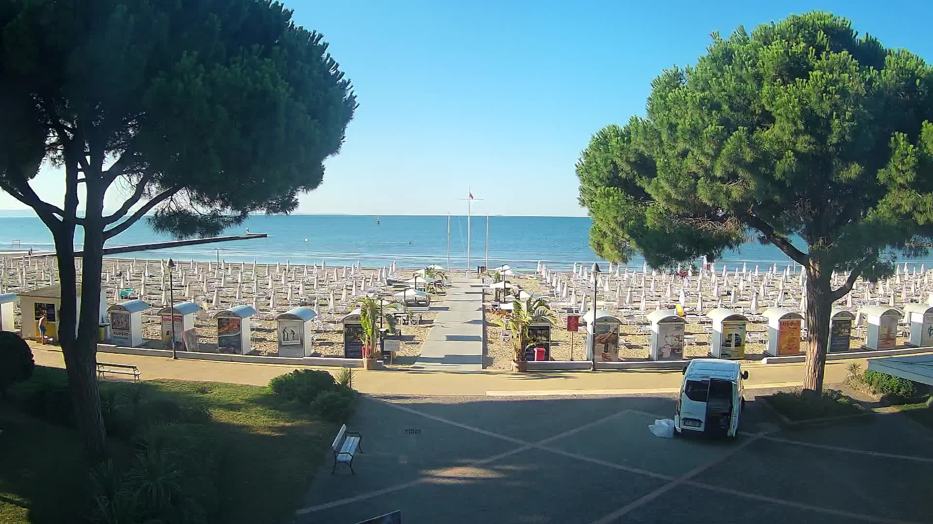 Grado Ulaz na Plažu | Pogled Uživo na Obalu
