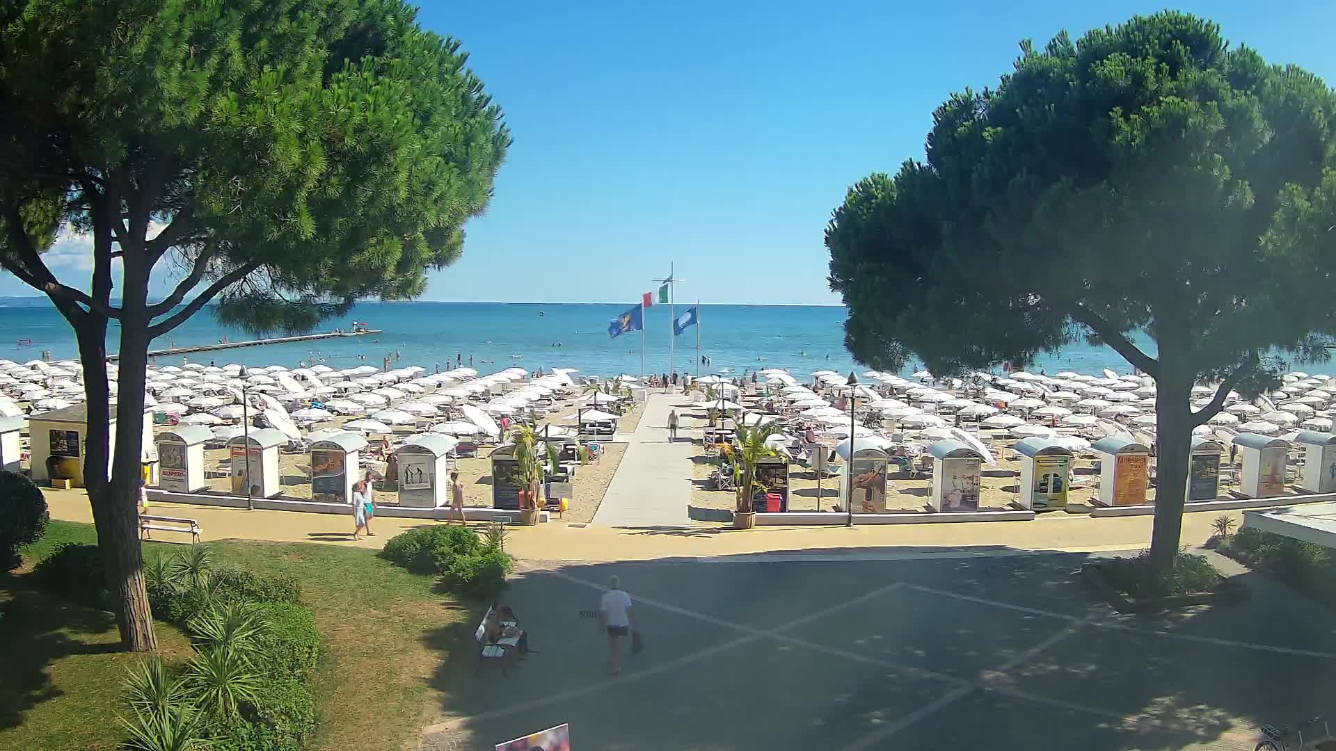Grado Ulaz na Plažu | Pogled Uživo na Obalu