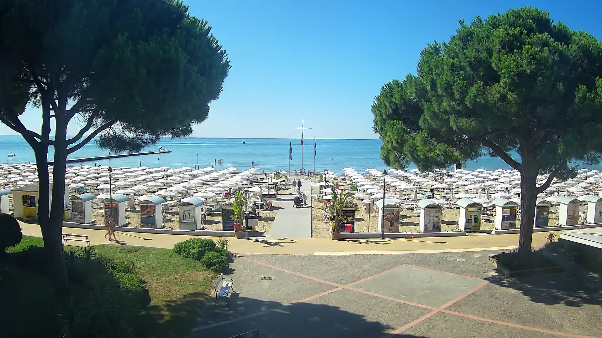 Grado Beach Webcam Entrance | Real-Time View of the Seaside