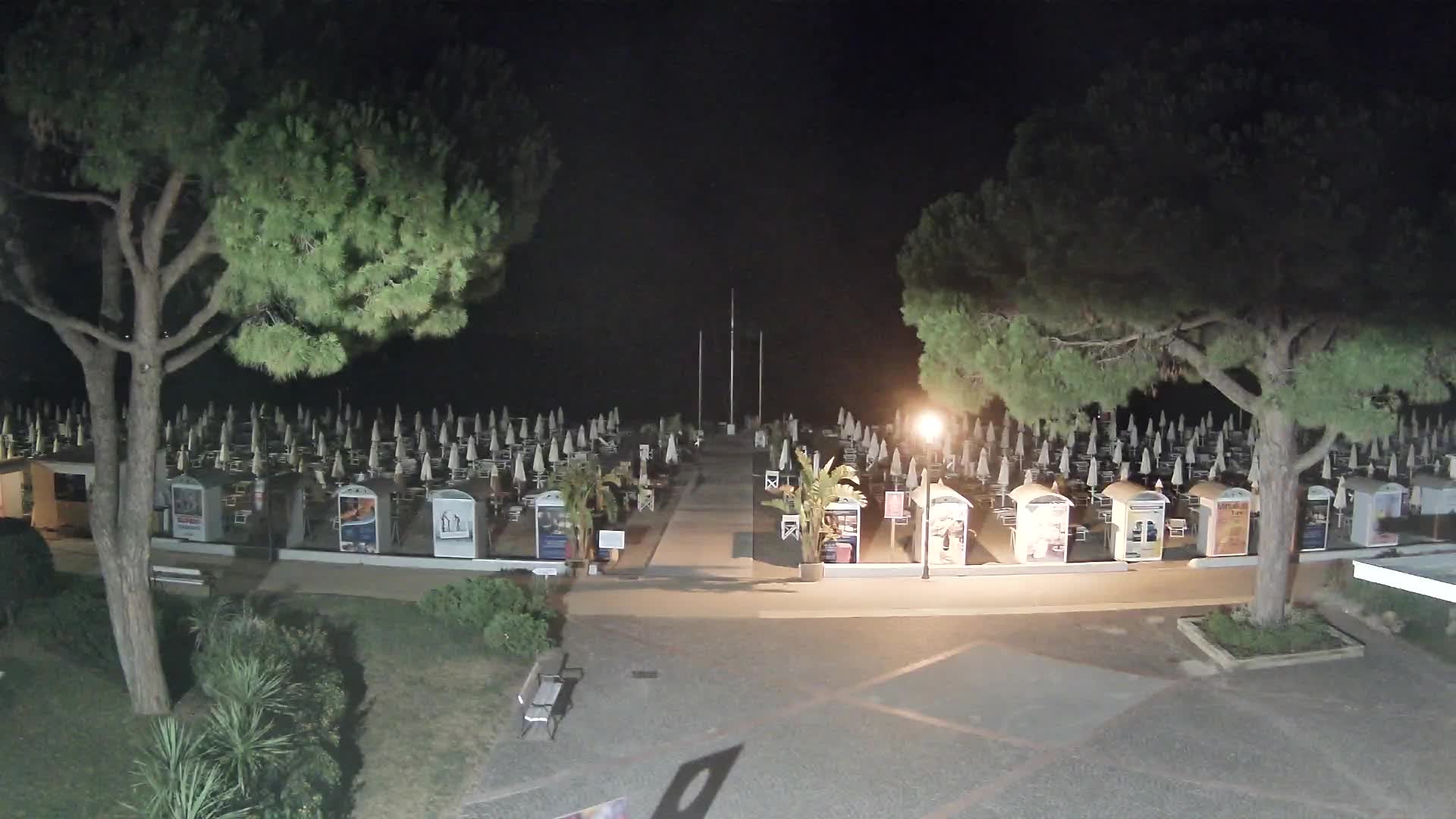 Grado Beach Webcam Entrance | Real-Time View of the Seaside