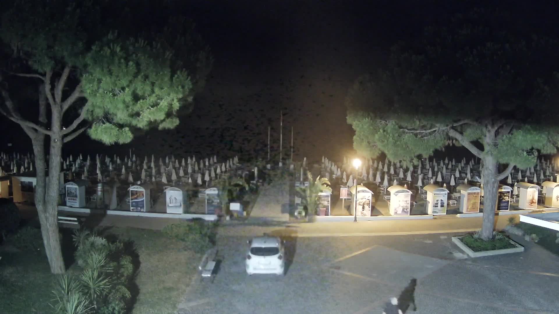 Grado Beach Webcam Entrance | Real-Time View of the Seaside