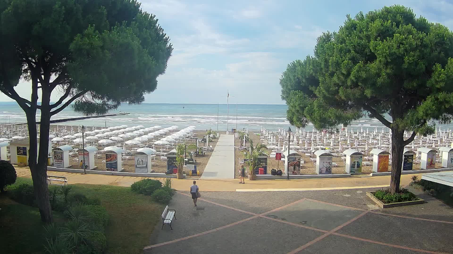 Grado Beach Webcam Entrance | Real-Time View of the Seaside