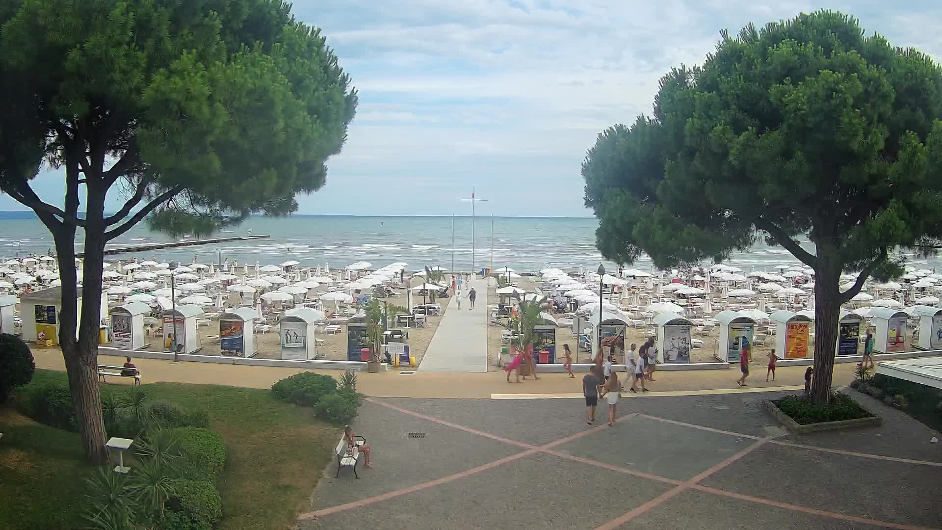 Grado Ulaz na Plažu | Pogled Uživo na Obalu