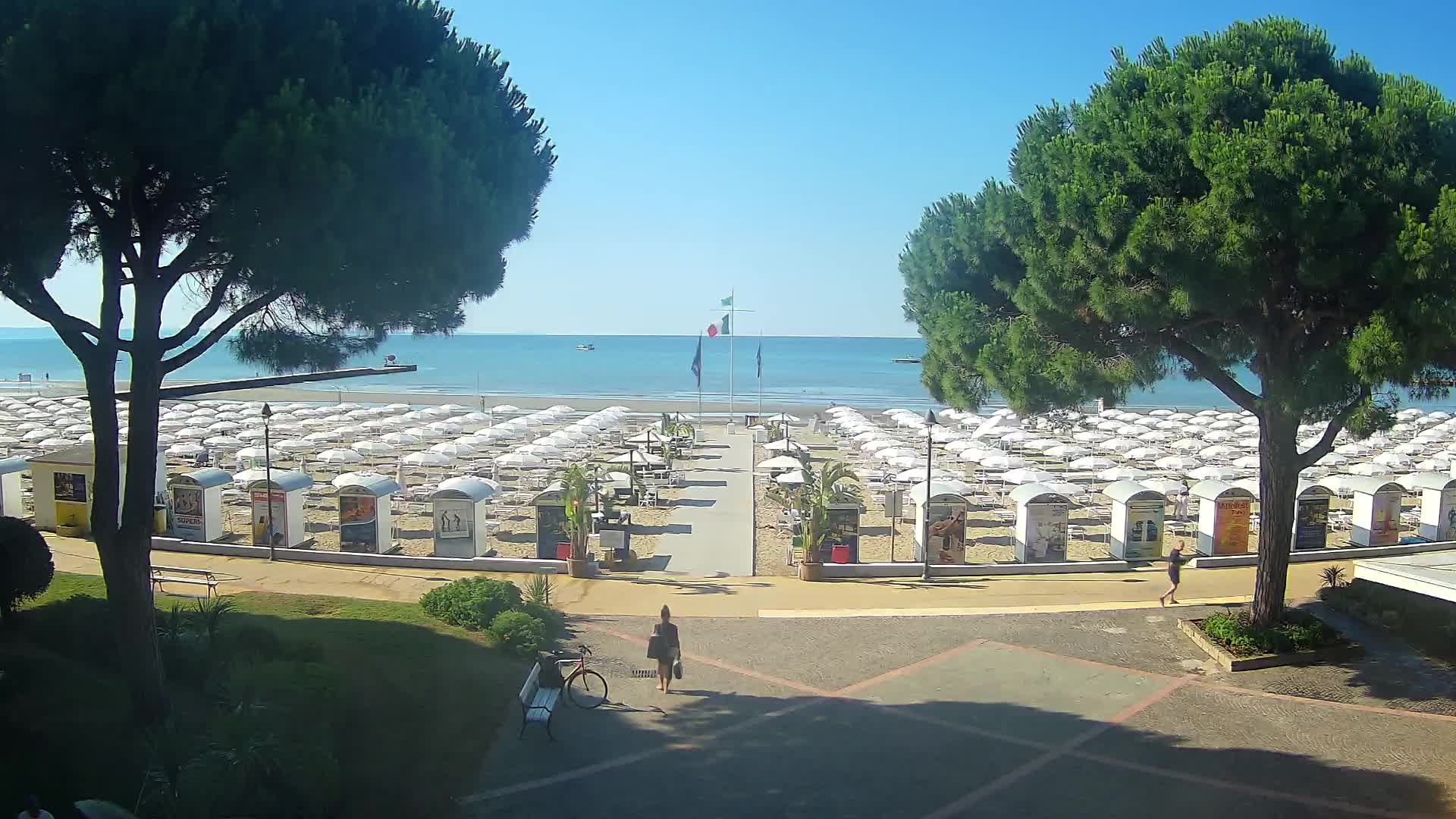 Grado Beach Webcam Entrance | Real-Time View of the Seaside