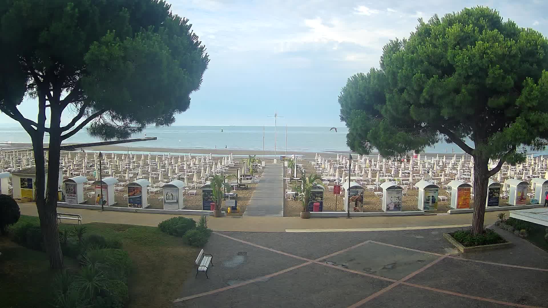 Grado Beach Webcam Entrance | Real-Time View of the Seaside