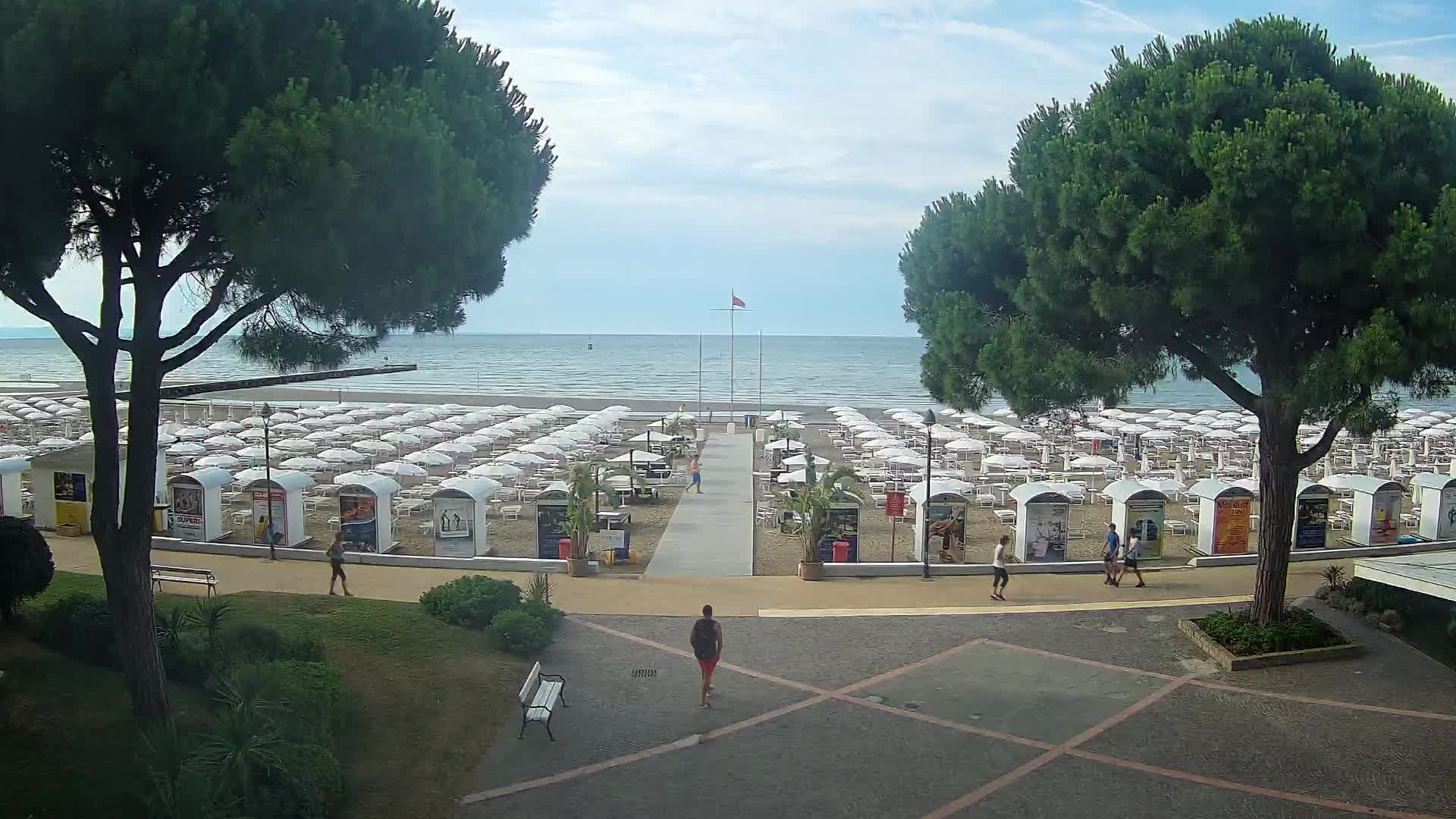 Grado Beach Webcam Entrance | Real-Time View of the Seaside