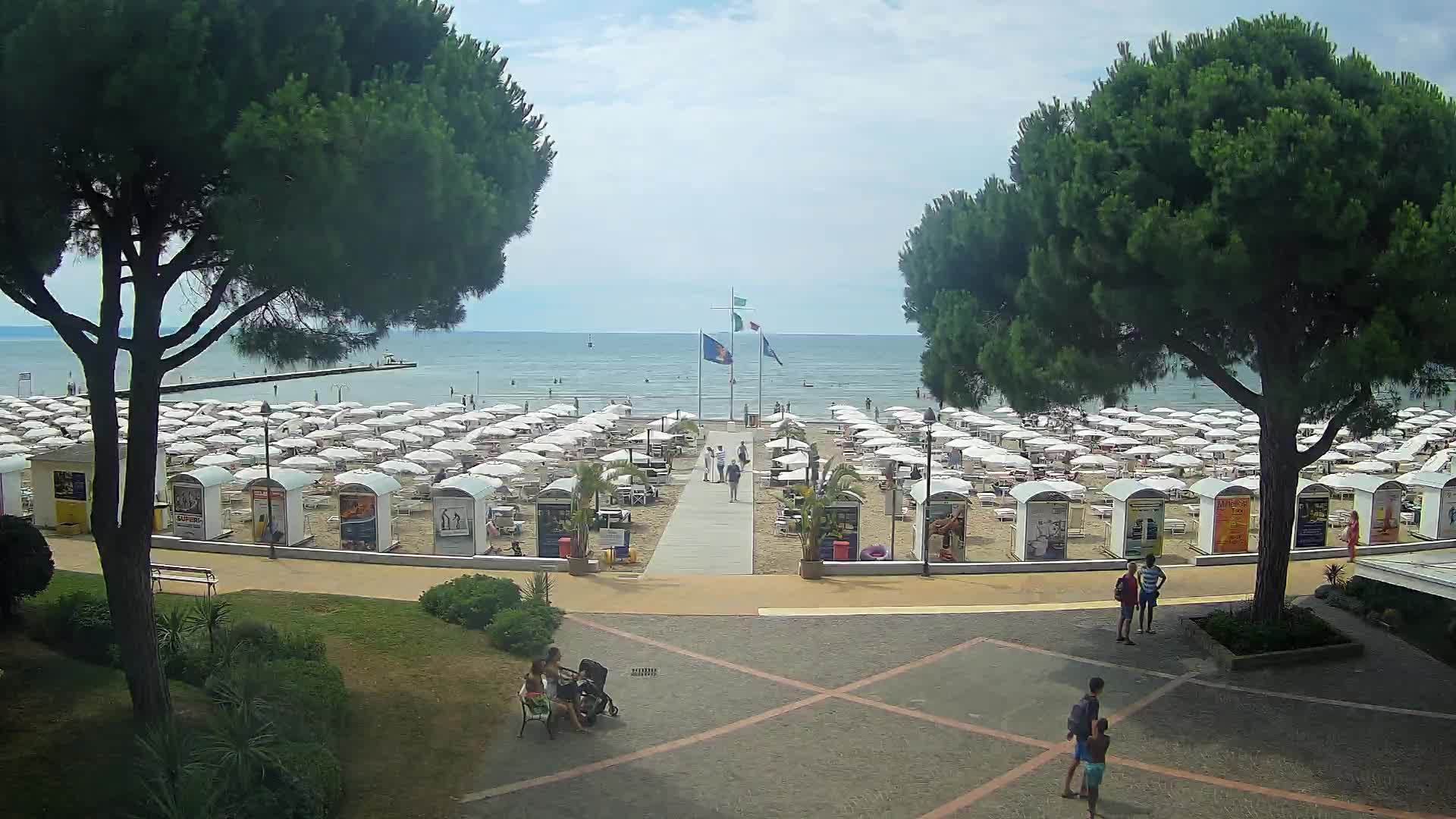 Grado Ulaz na Plažu | Pogled Uživo na Obalu