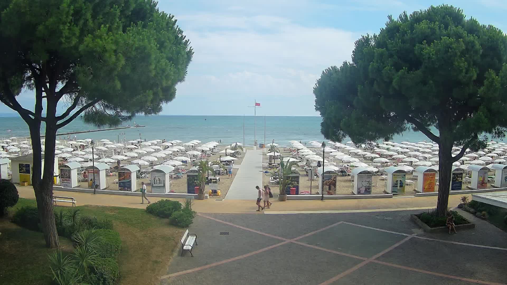 Grado Ulaz na Plažu | Pogled Uživo na Obalu