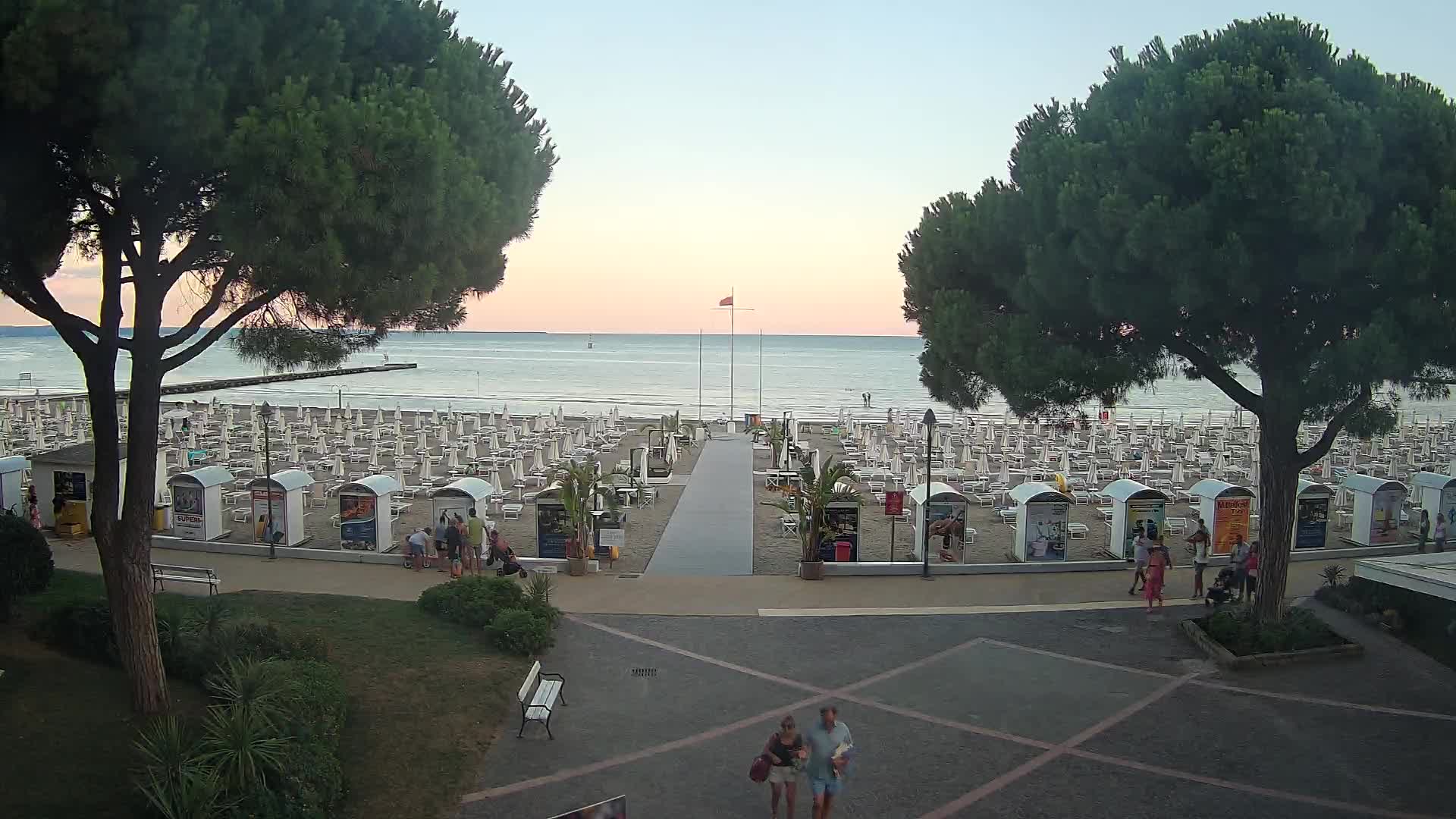 Grado Beach Webcam Entrance | Real-Time View of the Seaside
