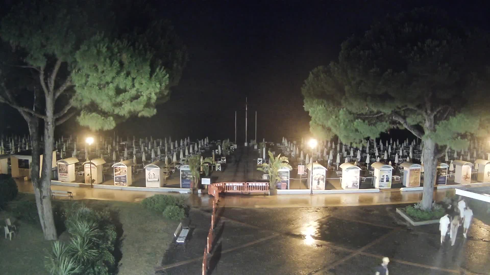 Grado Beach Webcam Entrance | Real-Time View of the Seaside