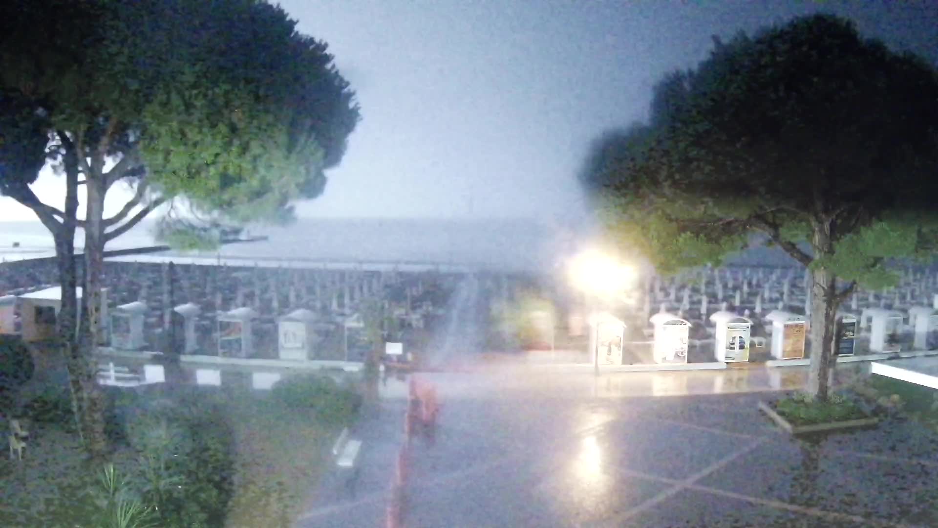 Grado Beach Webcam Entrance | Real-Time View of the Seaside