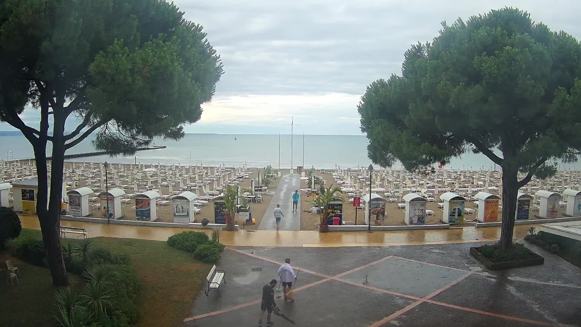 Grado Beach Webcam Entrance | Real-Time View of the Seaside