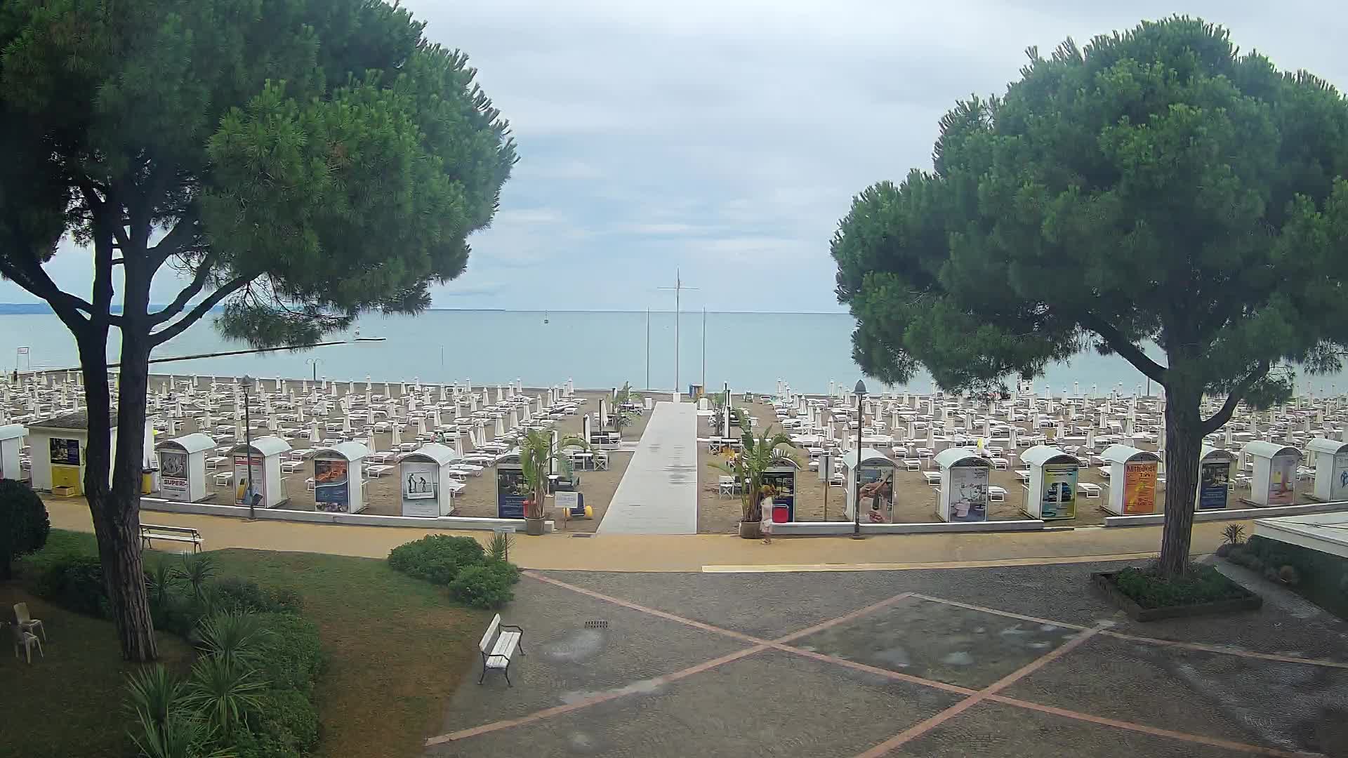 Grado Beach Webcam Entrance | Real-Time View of the Seaside