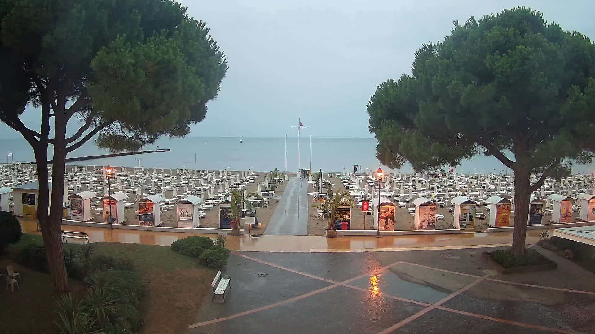 Grado Beach Webcam Entrance | Real-Time View of the Seaside