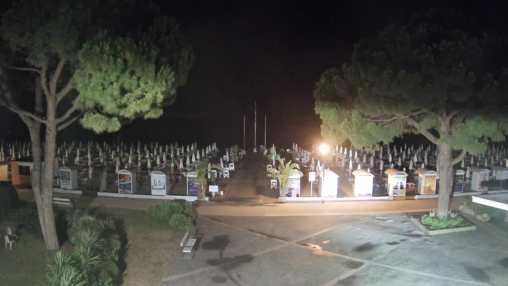 Grado Beach Webcam Entrance | Real-Time View of the Seaside