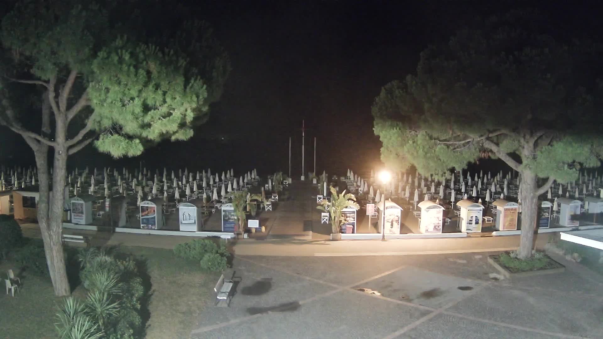 Grado Beach Webcam Entrance | Real-Time View of the Seaside