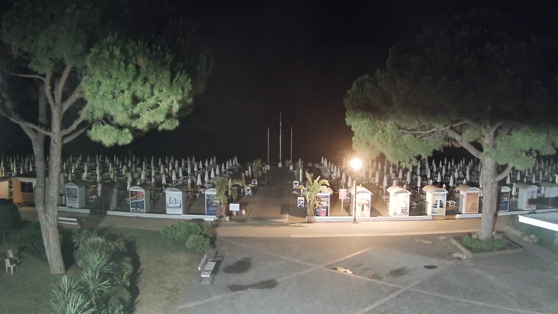 Grado Beach Webcam Entrance | Real-Time View of the Seaside