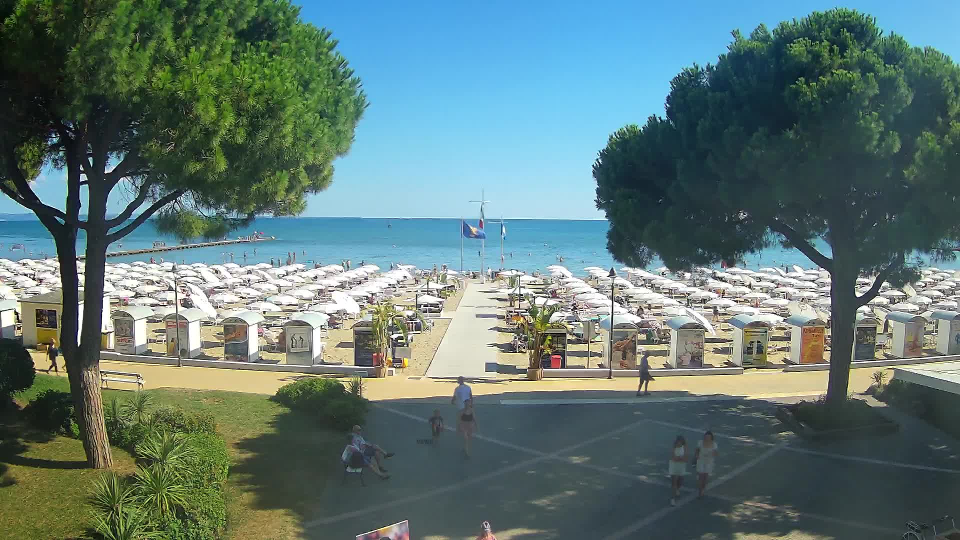 Grado Beach Webcam Entrance | Real-Time View of the Seaside