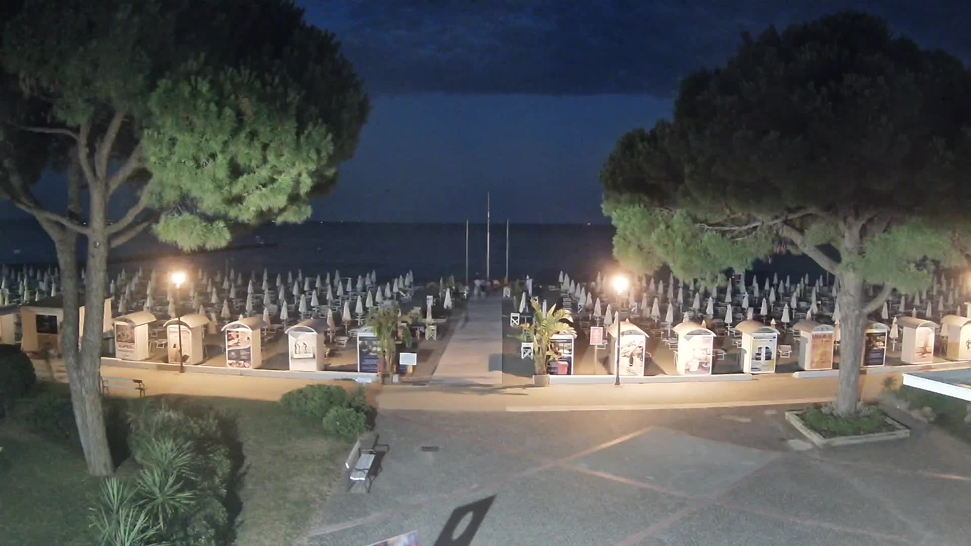 Grado Beach Webcam Entrance | Real-Time View of the Seaside