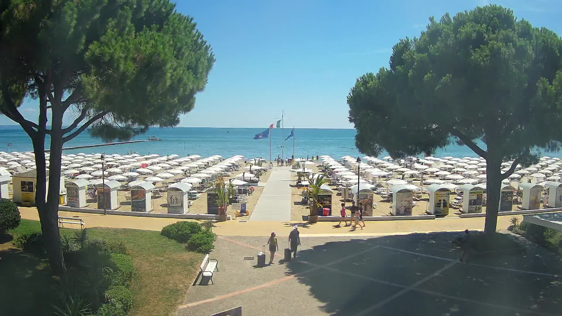 Grado Beach Webcam Entrance | Real-Time View of the Seaside