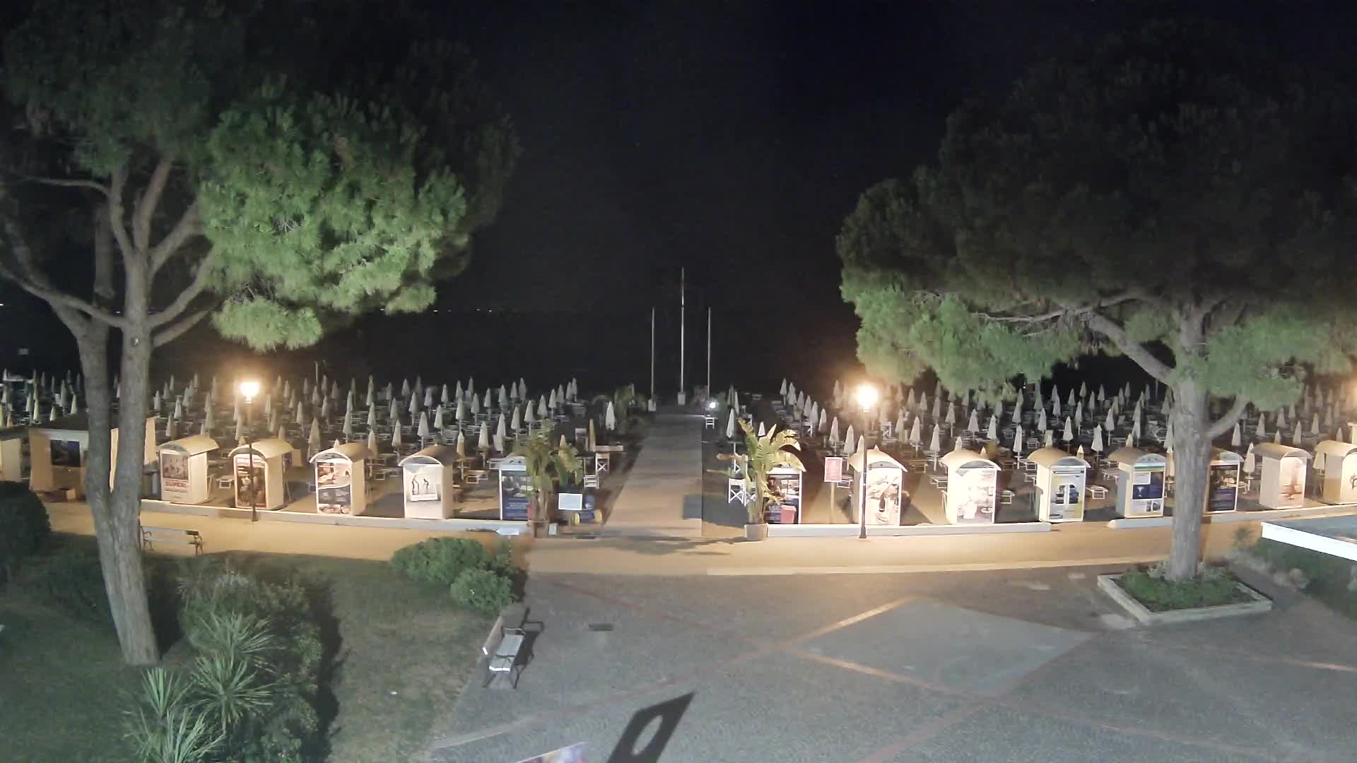 Grado Beach Webcam Entrance | Real-Time View of the Seaside