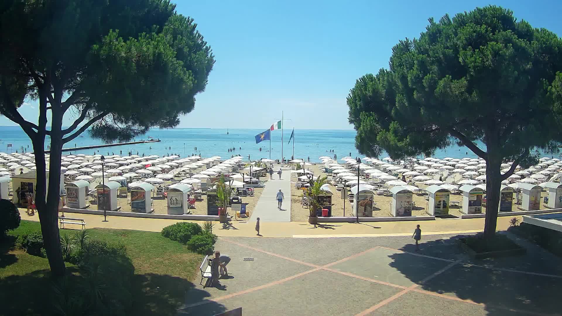 Grado Beach Webcam Entrance | Real-Time View of the Seaside