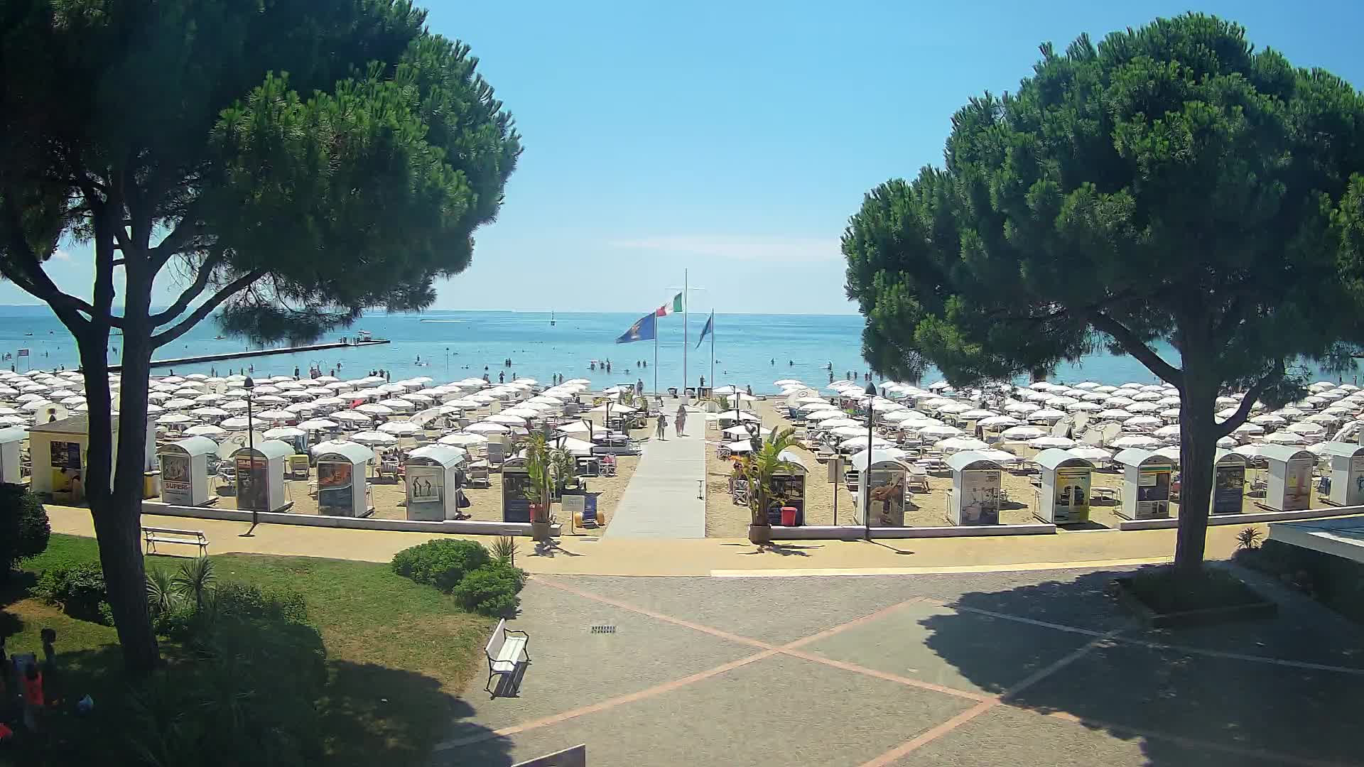 Grado Beach Webcam Entrance | Real-Time View of the Seaside