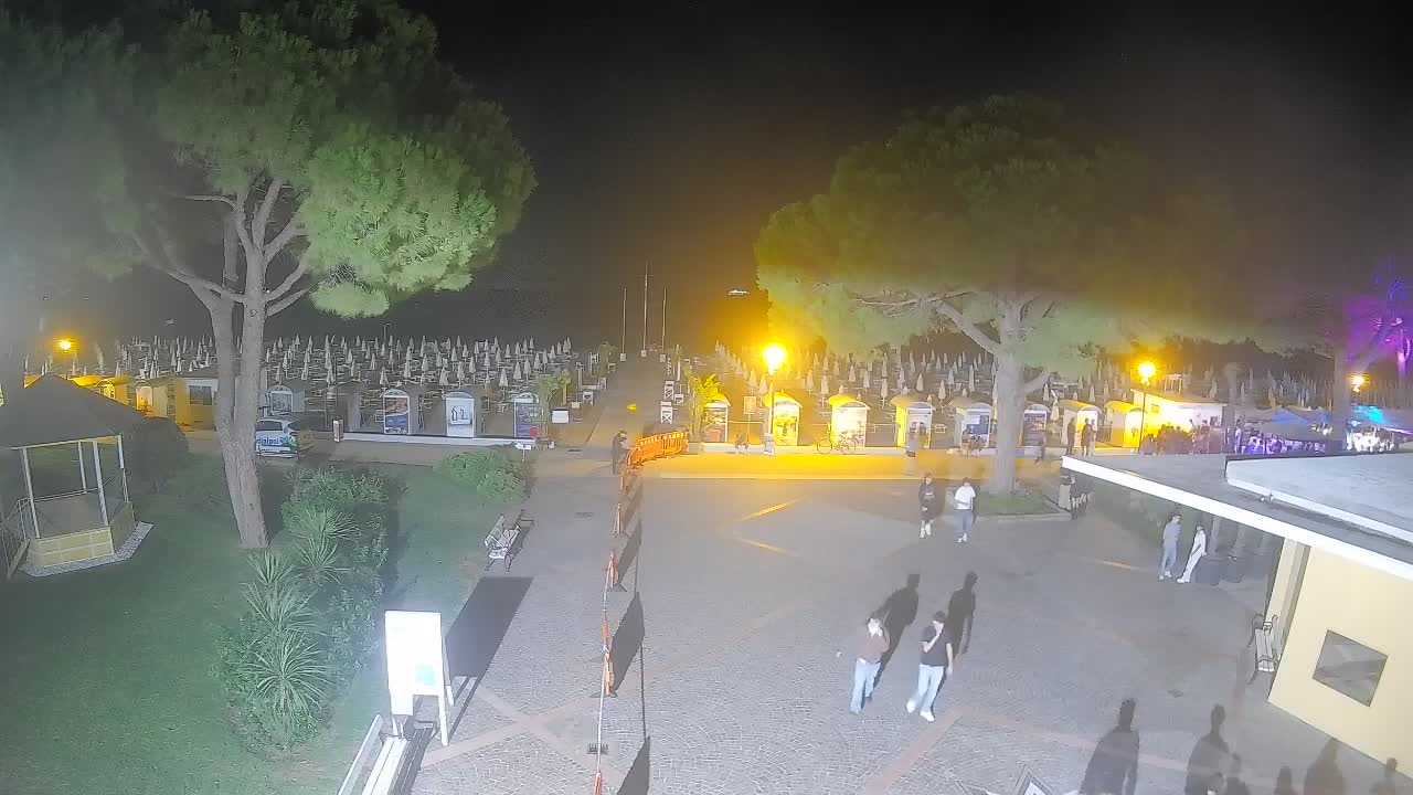 Grado Beach Webcam Entrance | Real-Time View of the Seaside