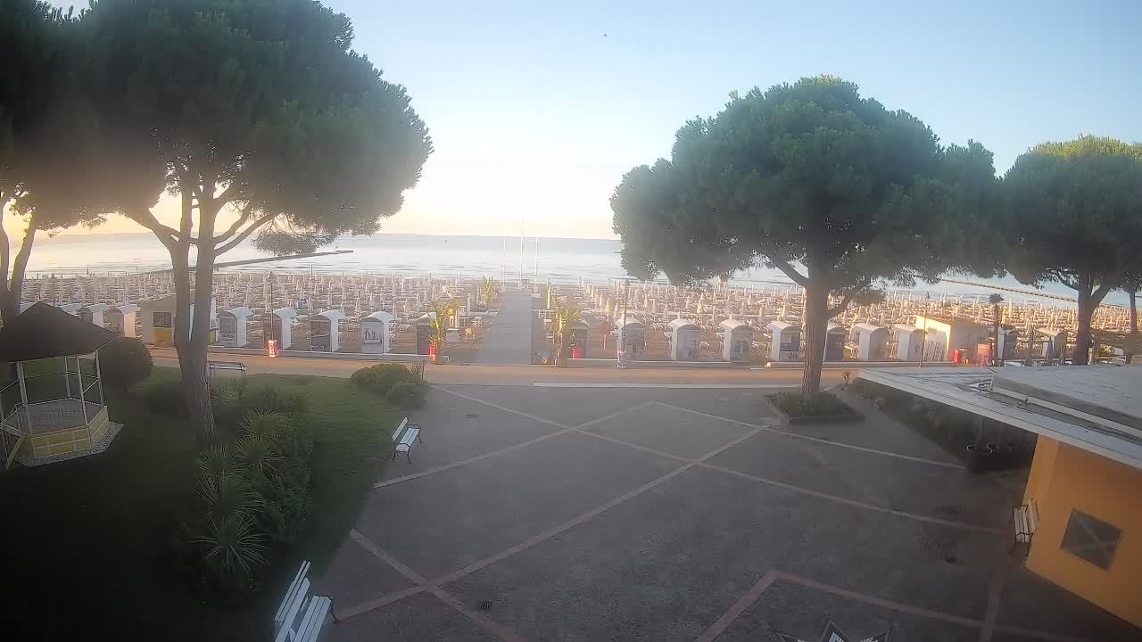 Ingresso Spiaggia Grado | Vista in Diretta sul Mare