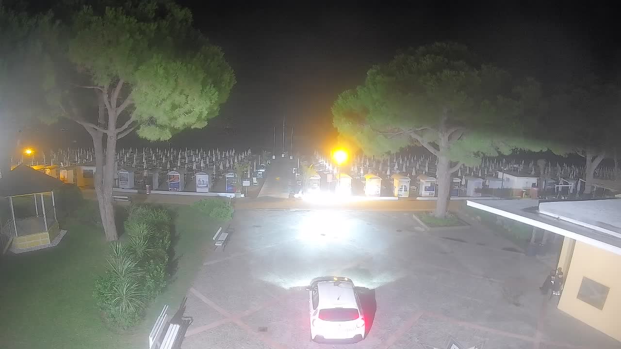 Grado Beach Webcam Entrance | Real-Time View of the Seaside