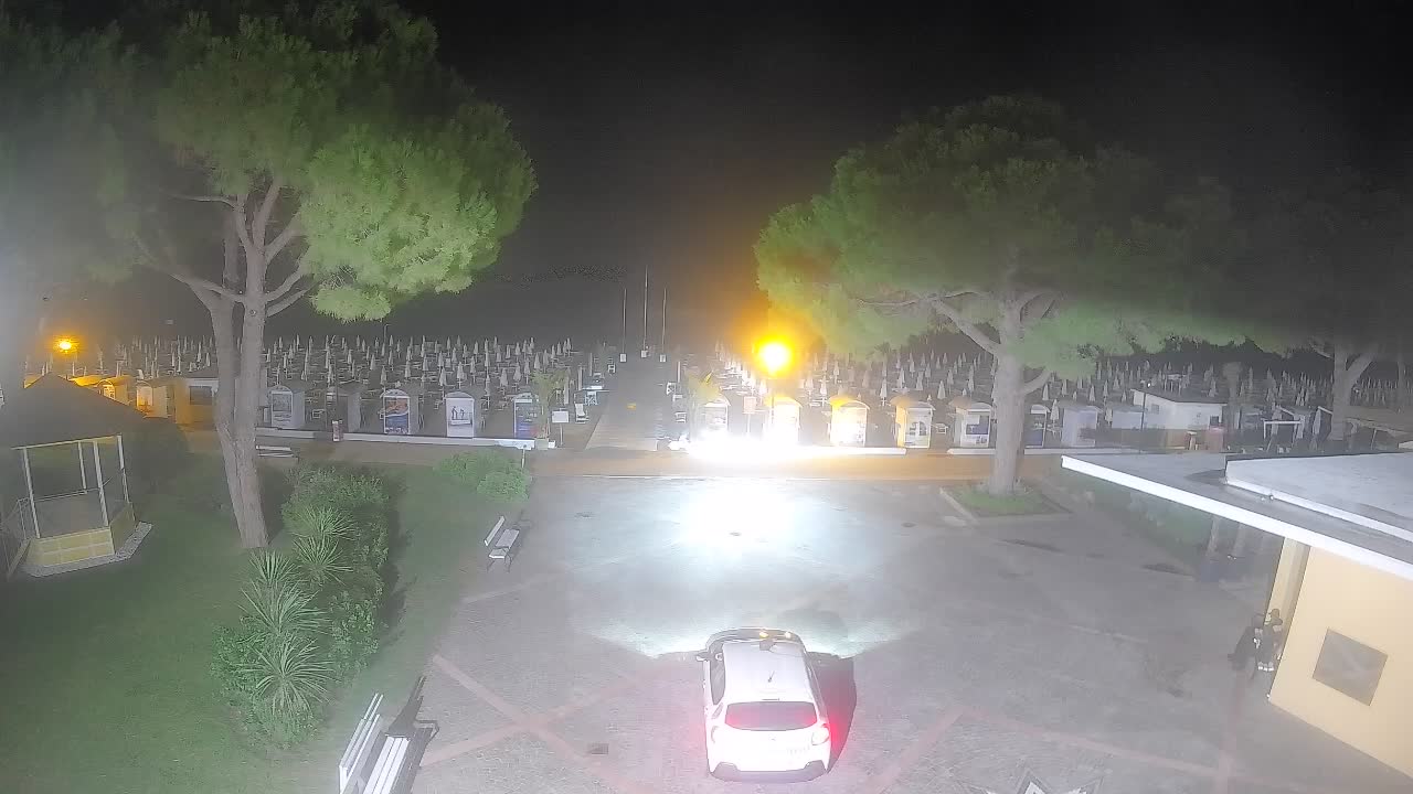 Grado Beach Webcam Entrance | Real-Time View of the Seaside