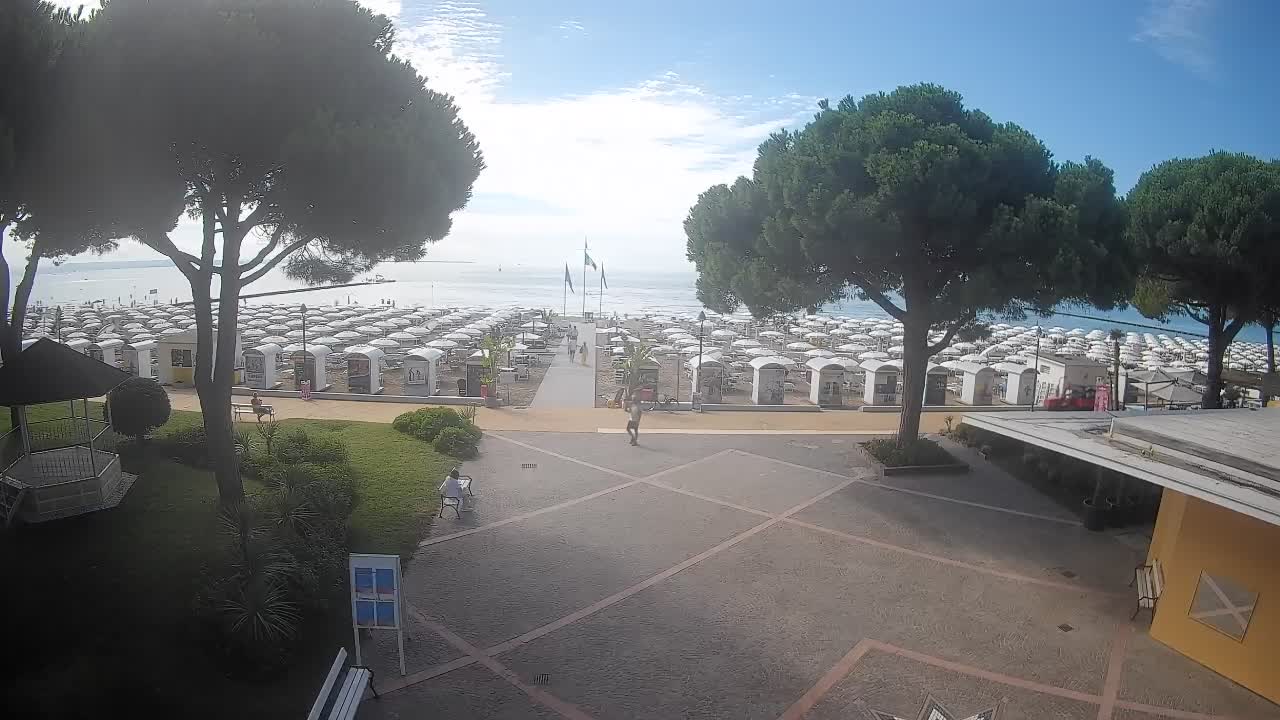 Grado Ulaz na Plažu | Pogled Uživo na Obalu