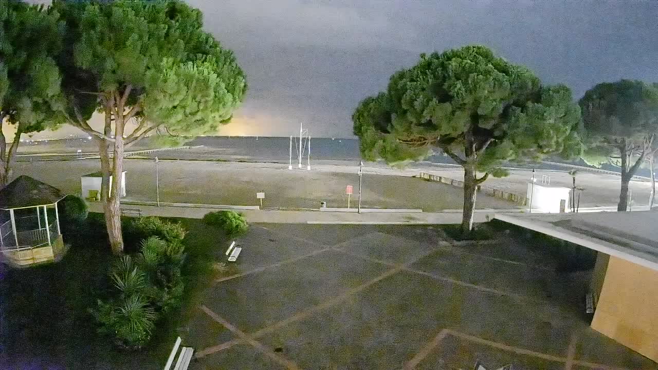 Spletna kamera Gradež (Grado) – Vhod na plažo