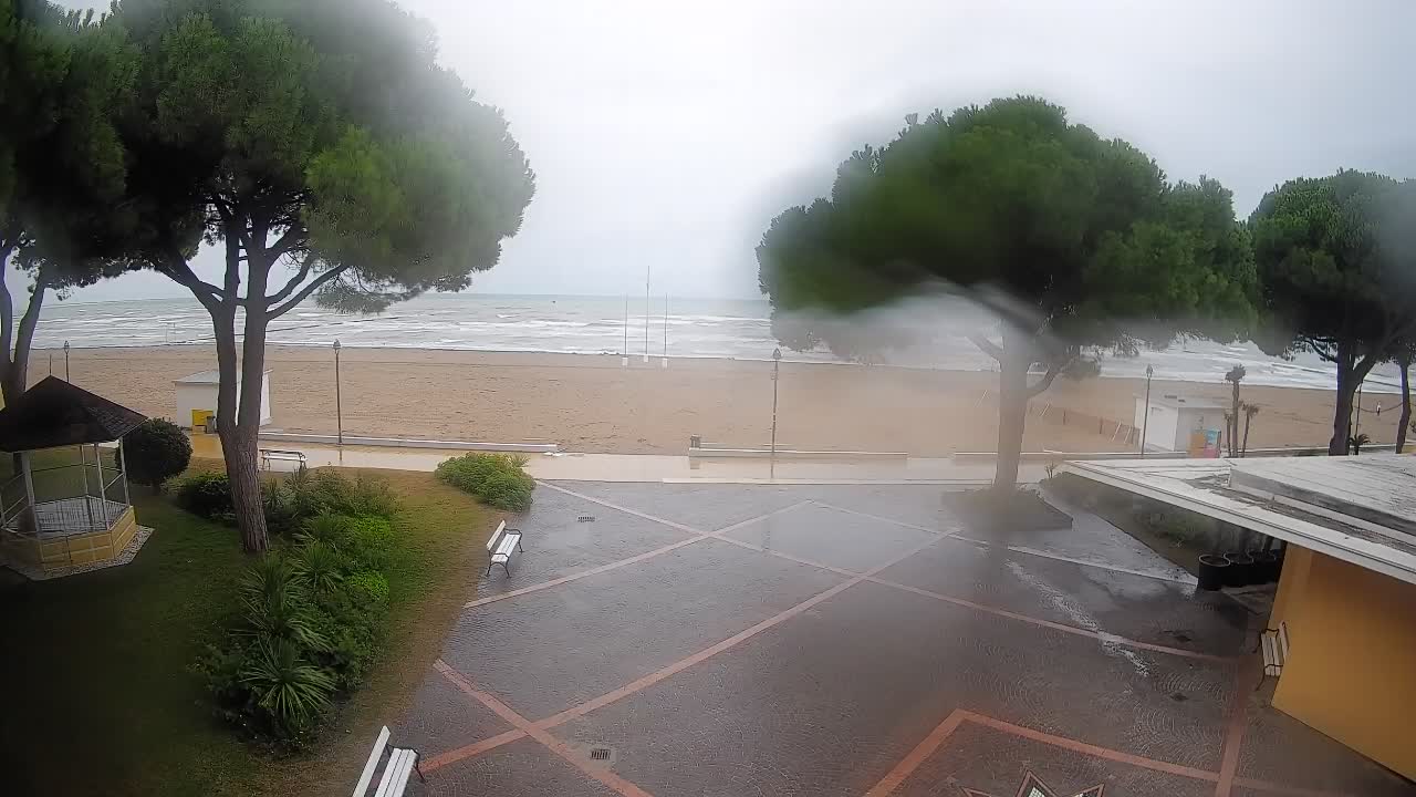 Spletna kamera Gradež (Grado) – Vhod na plažo