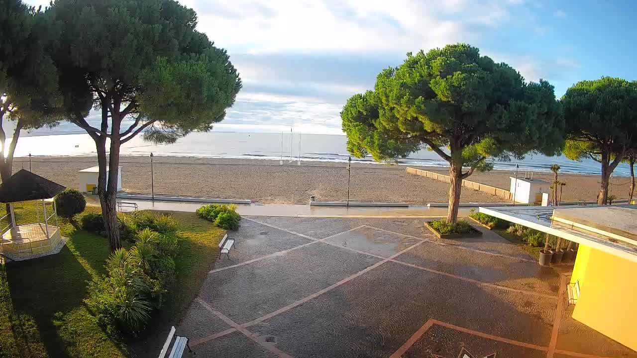 Grado Beach Entrance – Live Webcam