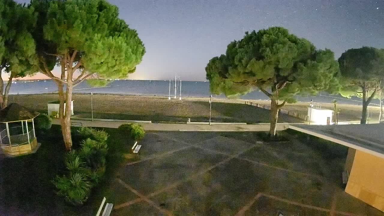 Grado Beach Webcam Entrance | Real-Time View of the Seaside