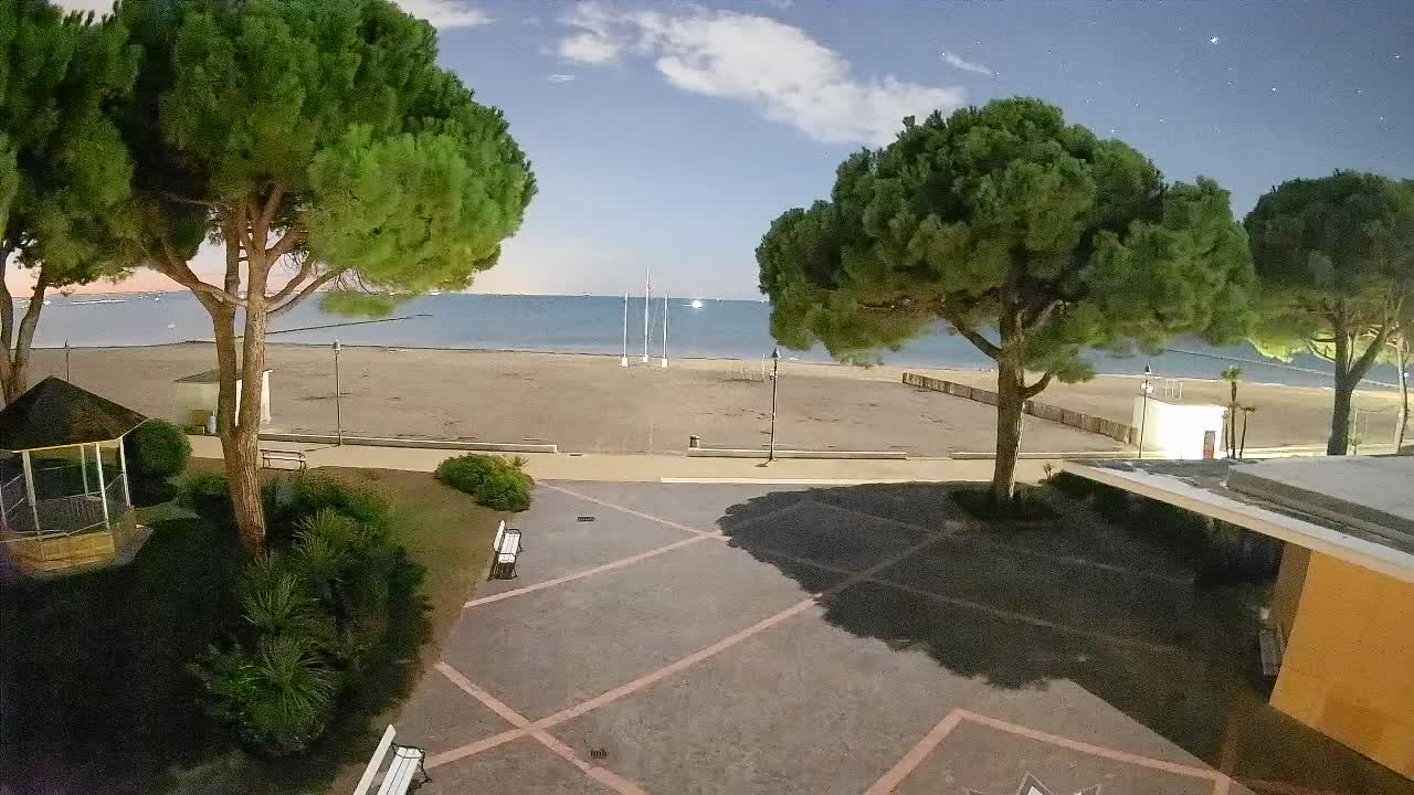 Spletna kamera Gradež (Grado) – Vhod na plažo