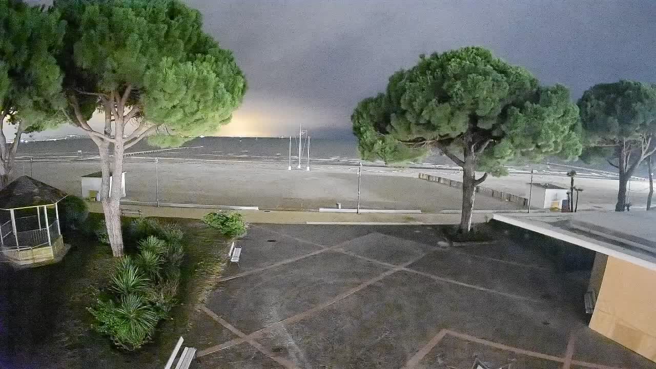 Spletna kamera Gradež (Grado) – Vhod na plažo