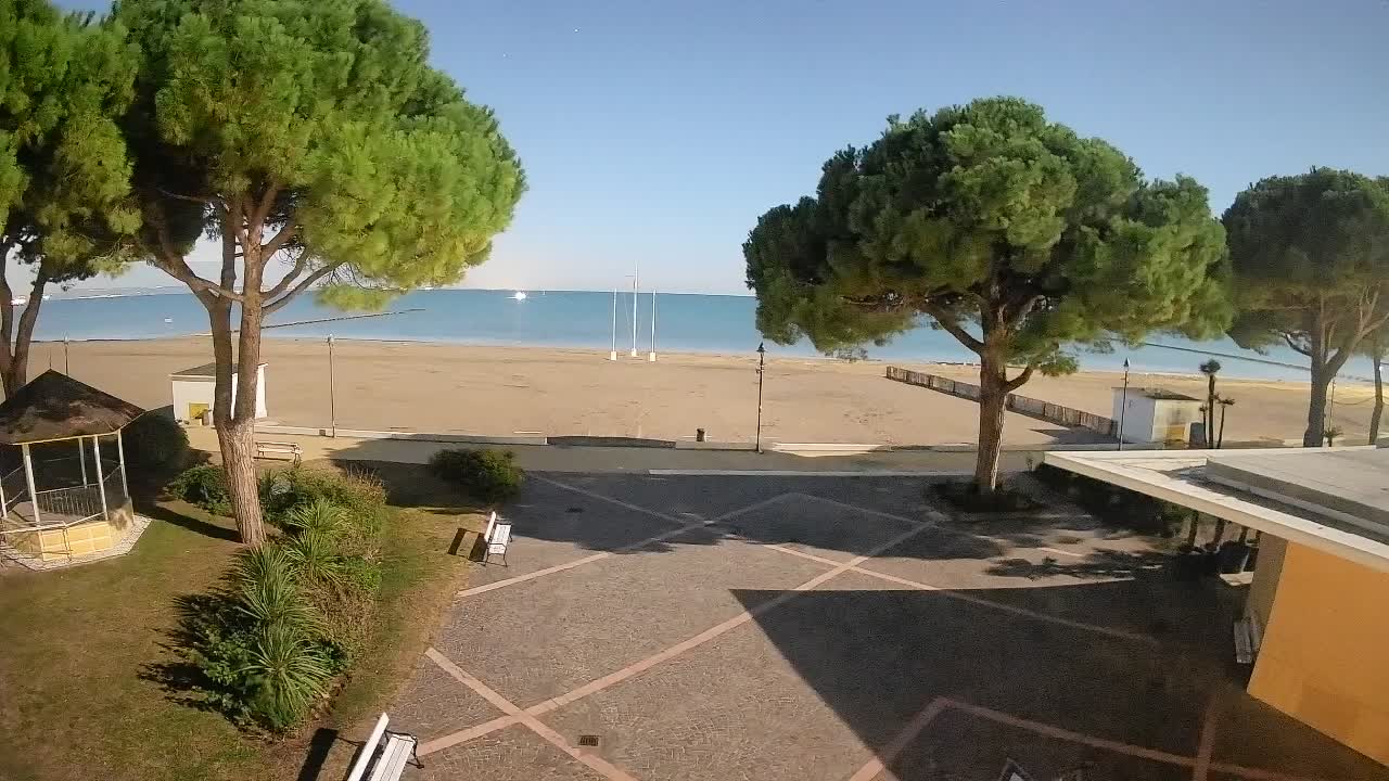 Ingresso Spiaggia Grado | Vista in Diretta sul Mare