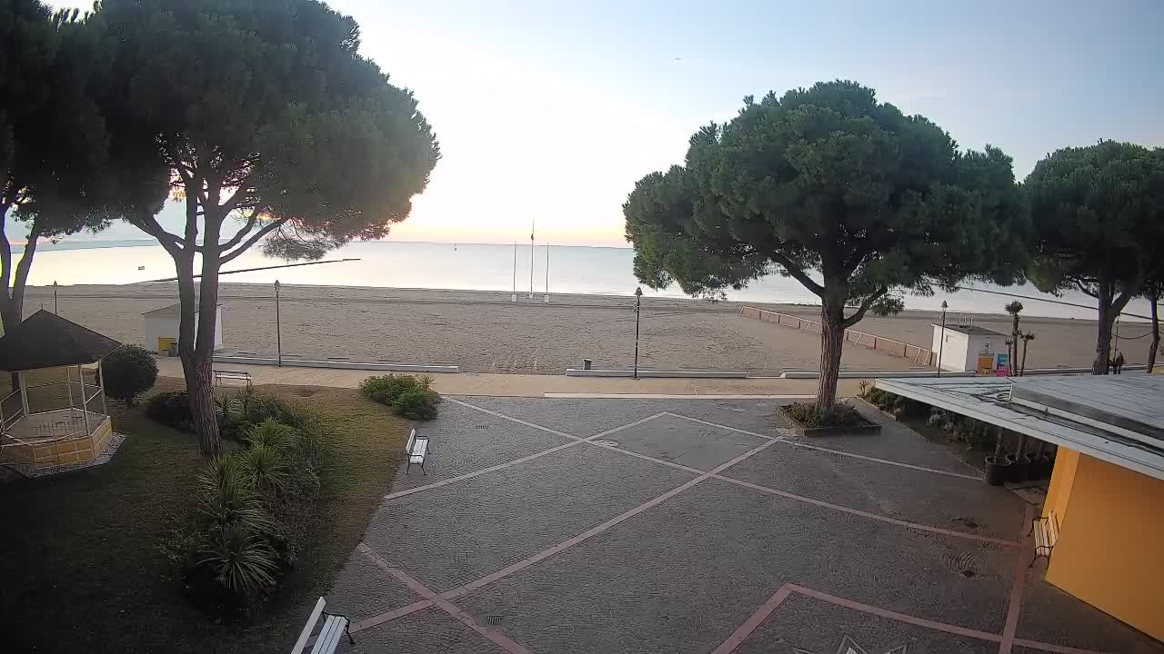 Ingresso Spiaggia Grado | Vista in Diretta sul Mare