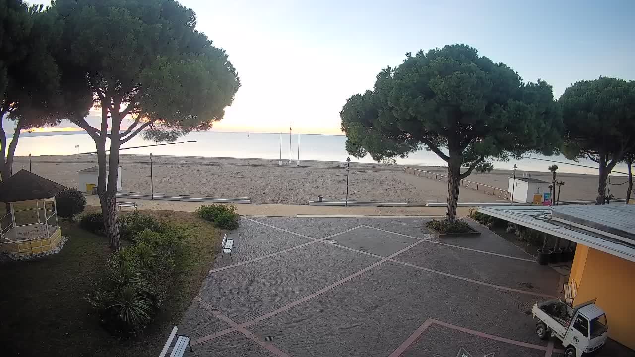 Ingresso Spiaggia Grado | Vista in Diretta sul Mare