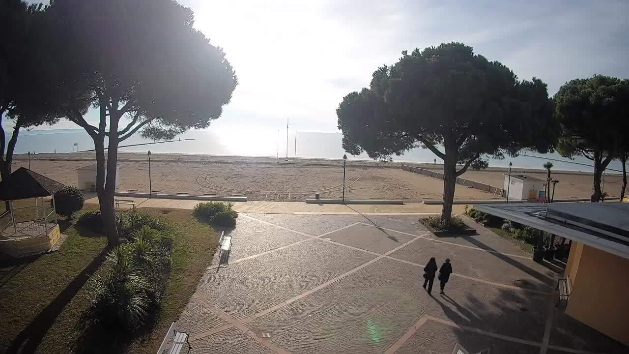 Grado Beach Webcam Entrance | Real-Time View of the Seaside