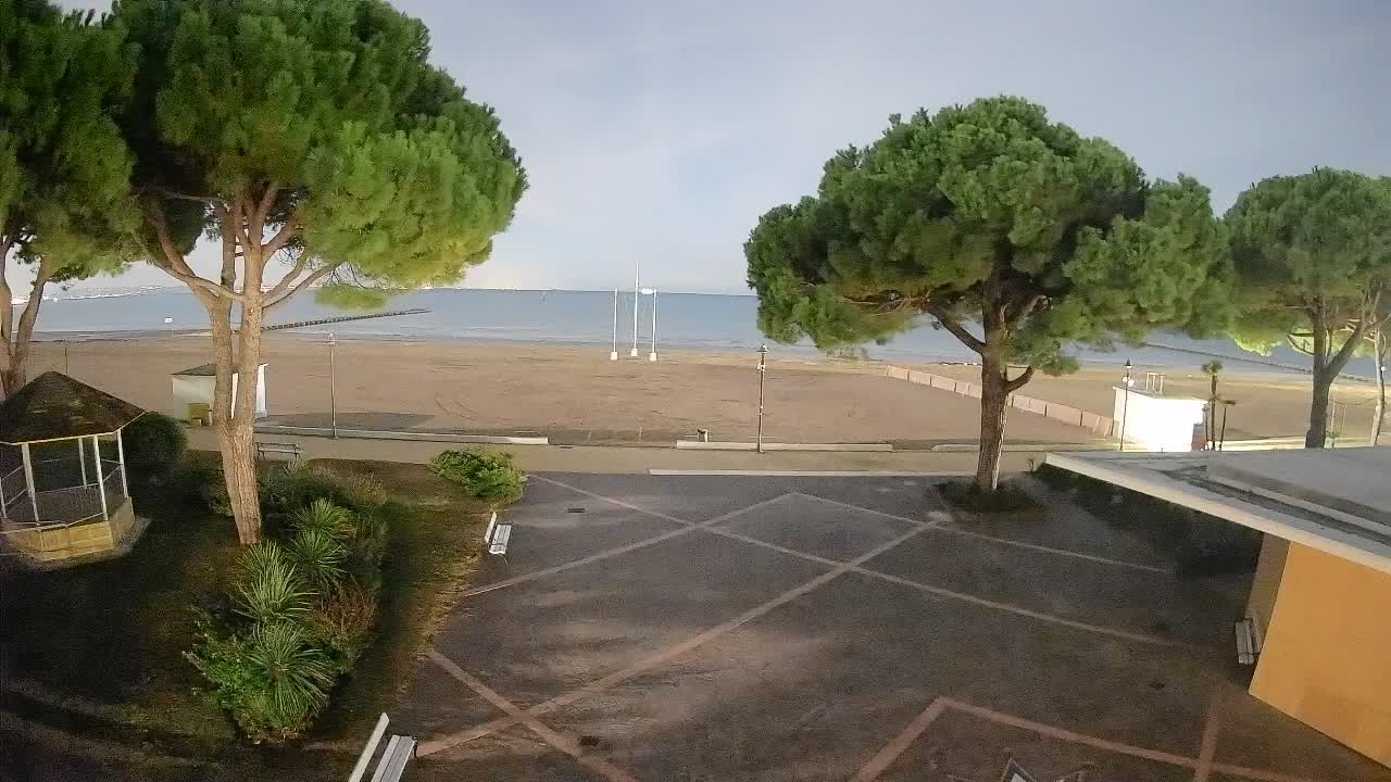 Grado Beach Webcam Entrance | Real-Time View of the Seaside