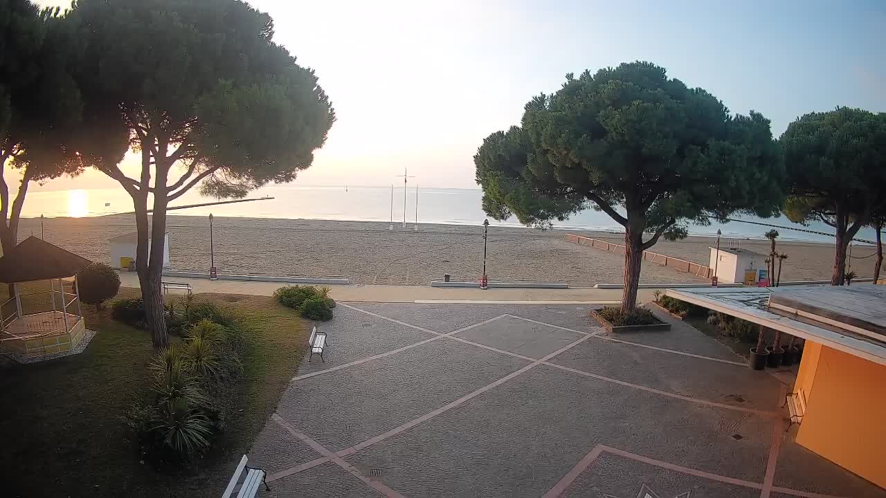 Ingresso Spiaggia Grado | Vista in Diretta sul Mare