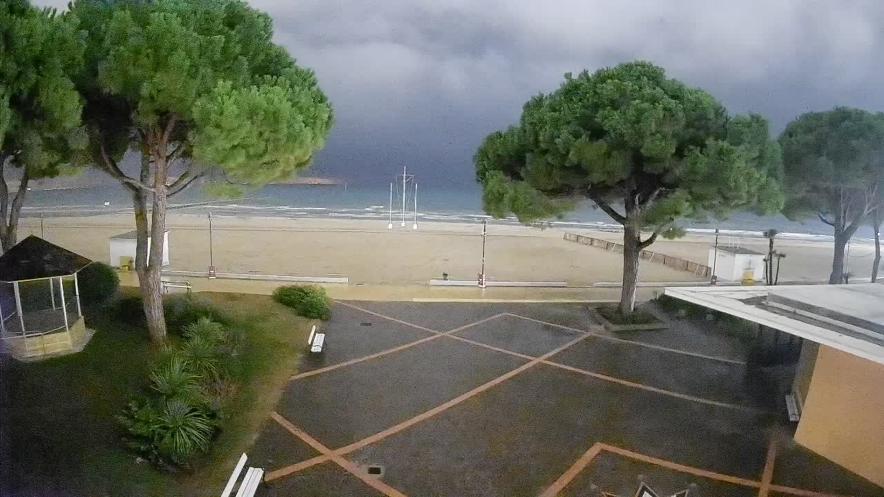 Grado Beach Webcam Entrance | Real-Time View of the Seaside