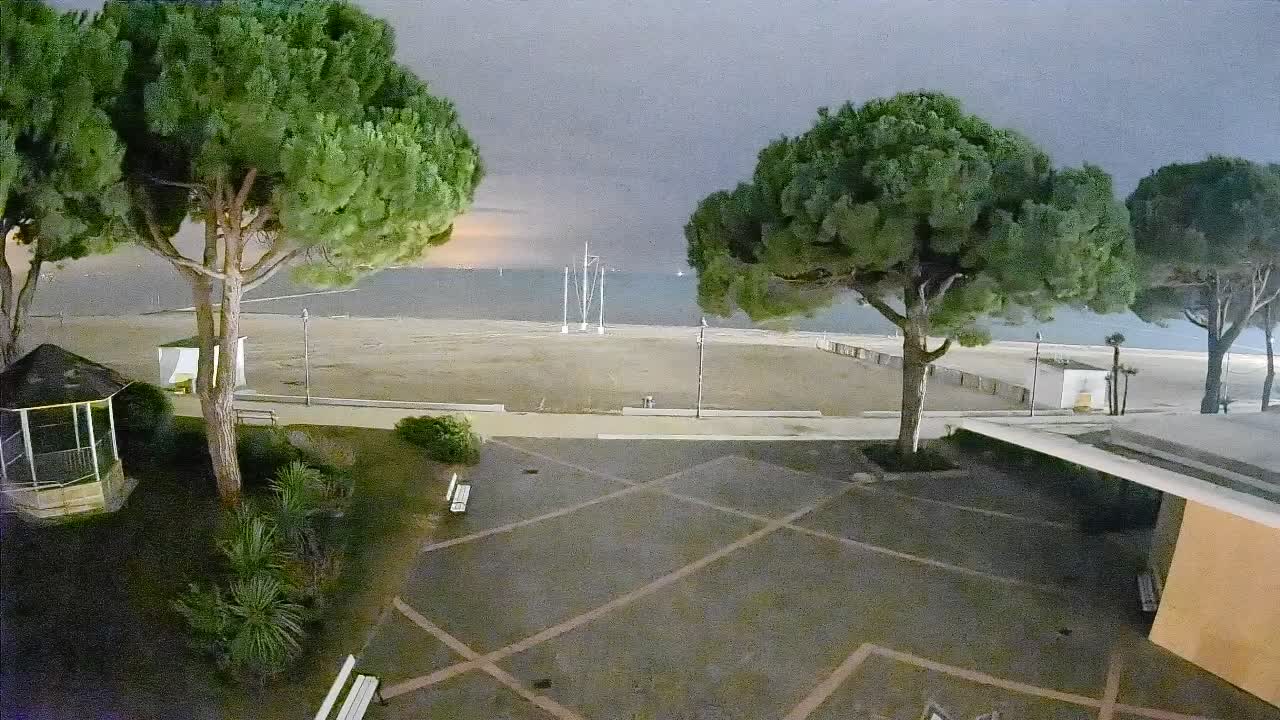 Spletna kamera Gradež (Grado) – Vhod na plažo