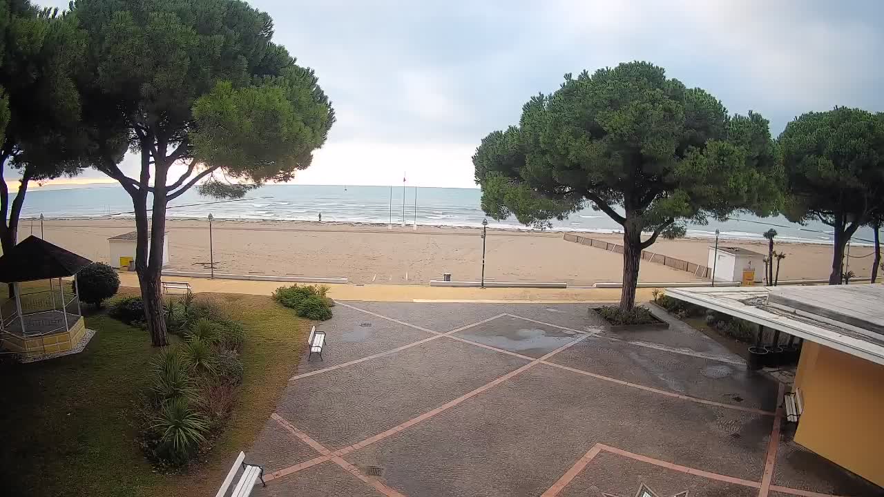 Grado Beach Entrance – Live Webcam