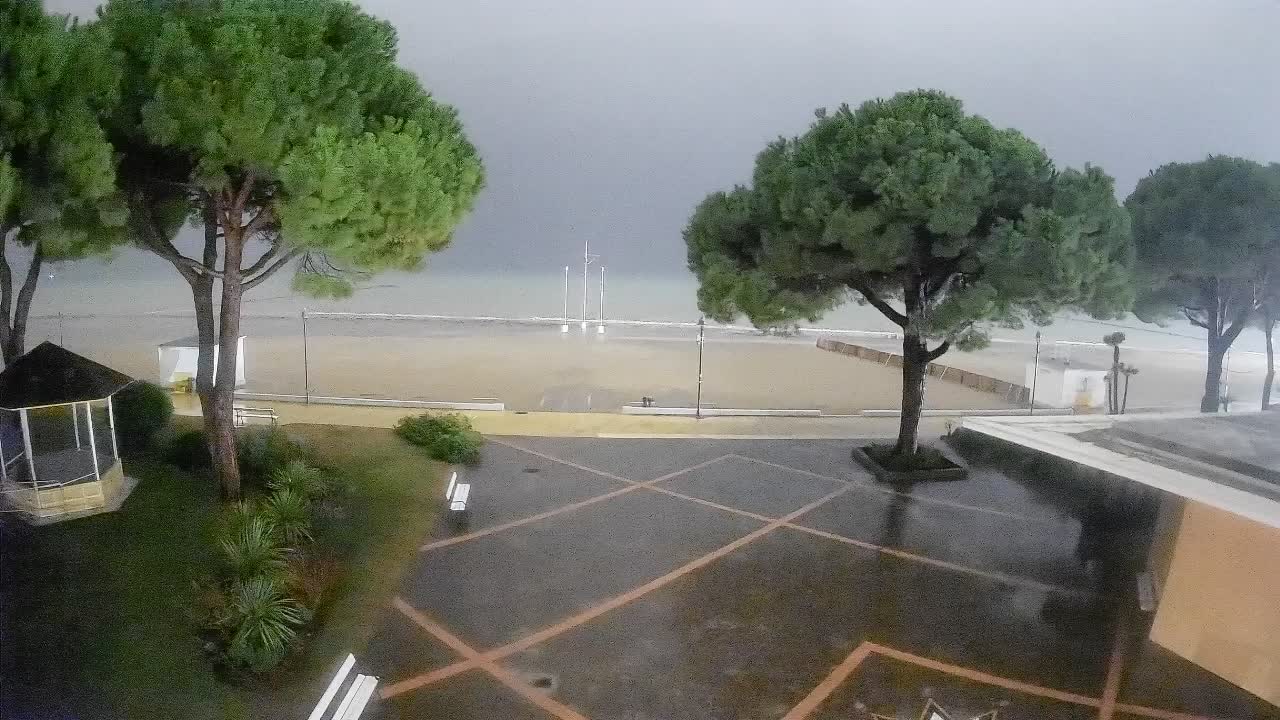 Grado Beach Webcam Entrance | Real-Time View of the Seaside