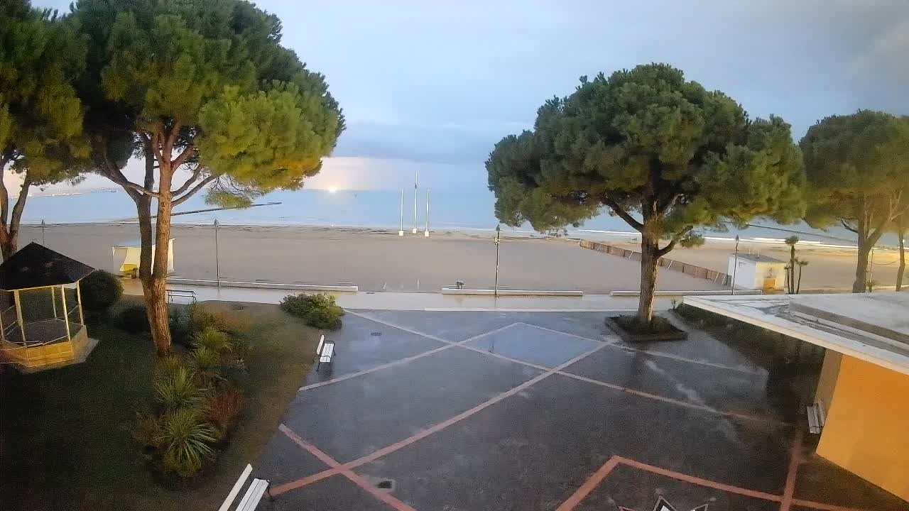 Ingresso Spiaggia Grado | Vista in Diretta sul Mare