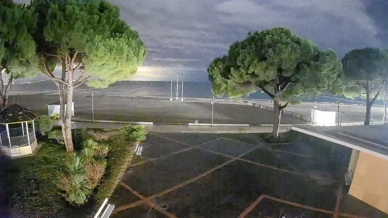 Spletna kamera Gradež (Grado) – Vhod na plažo